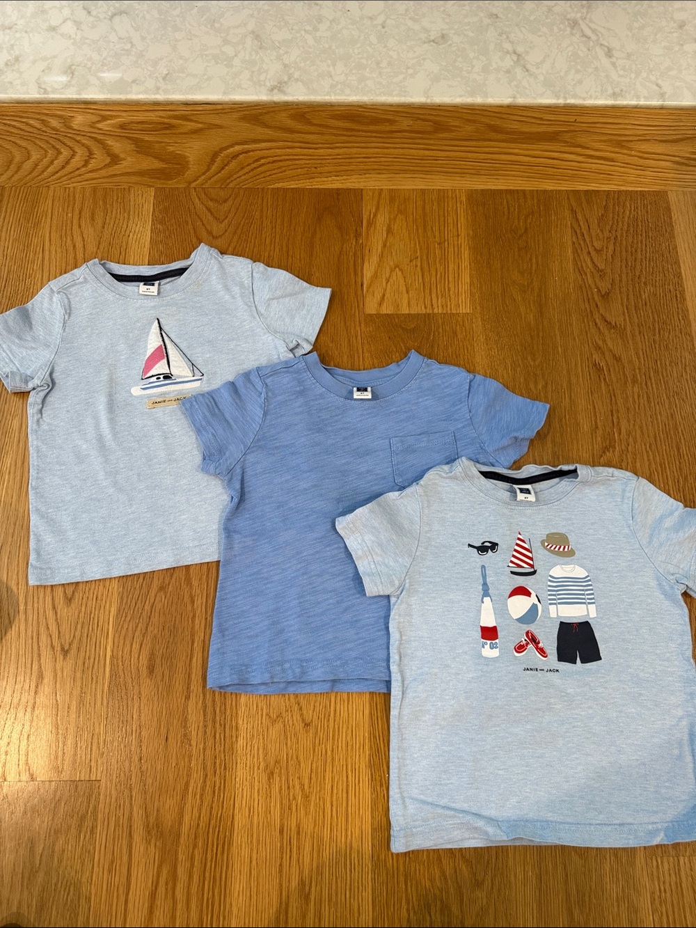 Janie and Jack Light Blue & Blue Boys' Nautical Graphic Tee Set